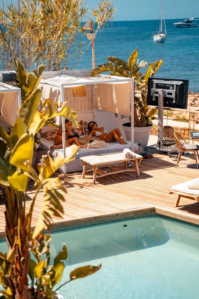 Club de playa de Ibiza